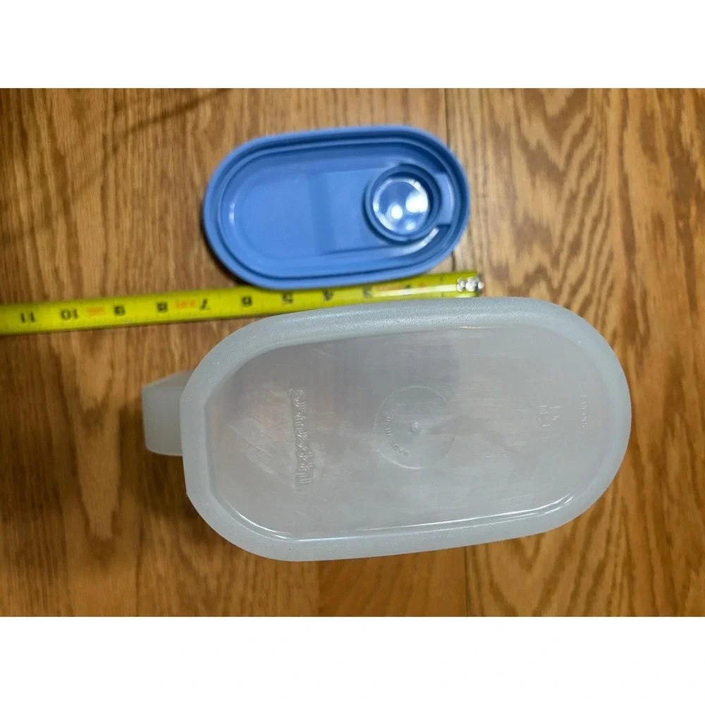 Tupperware secure capacity convenient